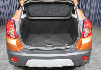 Подержанный автомобиль Opel Mokka 2013 года (10 фото)