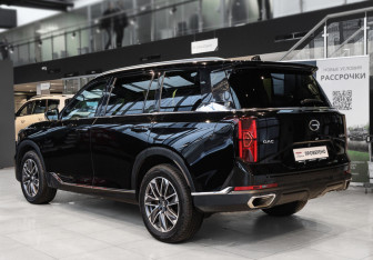 Подержанный автомобиль GAC GS8 2023 года (6 фото)