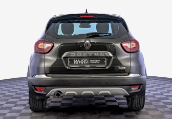 Подержанный автомобиль Renault Kaptur 2021 года (6 фото)