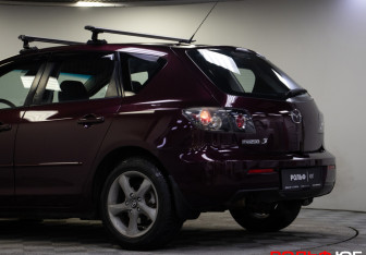 Подержанный автомобиль Mazda 3 Hatchback 2007 года (21 фото)