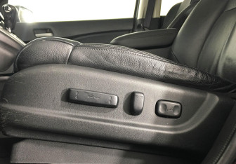 Подержанный автомобиль Honda CR-V 2013 года (11 фото)