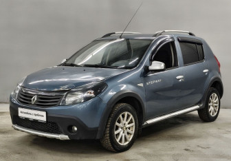 Подержанный автомобиль Renault Sandero 2012 года (1 фото)