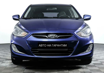 Подержанный автомобиль Hyundai Solaris Hatchback 2012 года (2 фото)