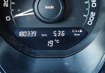 Подержанный автомобиль LADA (ВАЗ) Vesta Sedan 2017 года (16 фото)