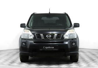 Подержанный автомобиль Nissan X-Trail 2010 года (2 фото)