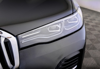 Подержанный автомобиль BMW X7 2019 года (17 фото)