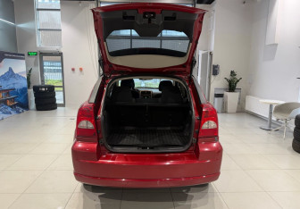 Подержанный автомобиль Dodge Caliber 2010 года (8 фото)