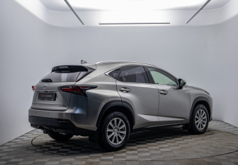 Подержанный автомобиль Lexus NX 2015 года (5 фото)
