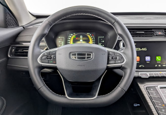 Подержанный автомобиль Geely Atlas Pro 2024 года (22 фото)
