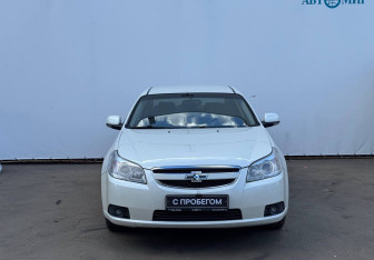 Подержанный автомобиль Chevrolet Epica 2011 года (2 фото)