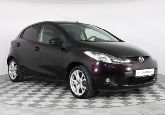 Подержанный автомобиль Mazda 2 Hatchback 2008 года (3 фото)