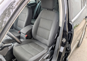 Подержанный автомобиль Volkswagen Tiguan 2012 года (20 фото)