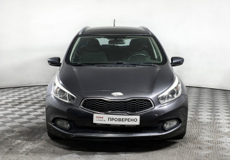 Подержанный автомобиль Kia Ceed Wagon 2013 года (2 фото)