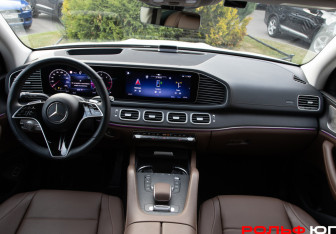 Подержанный автомобиль Mercedes-Benz GLE 2024 года (12 фото)