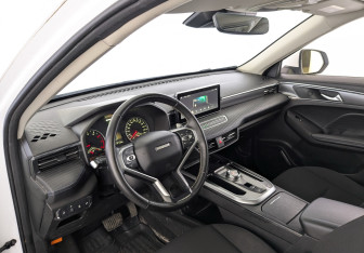 Подержанный автомобиль Haval Jolion 2023 года (16 фото)