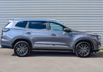 Подержанный автомобиль Chery Tiggo 8 Pro Max 2022 года (4 фото)