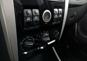 Подержанный автомобиль LADA (ВАЗ) Largus Wagon 2018 года (17 фото)