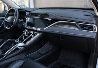 Подержанный автомобиль Belgee X70 2024 года (7 фото)