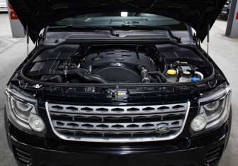 Подержанный автомобиль Land Rover Discovery 2014 года (9 фото)