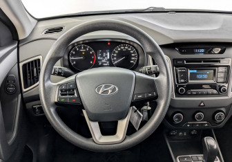 Подержанный автомобиль Hyundai Creta 2019 года (21 фото)