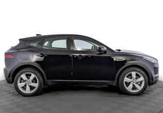 Подержанный автомобиль Jaguar E-Pace 2018 года (4 фото)
