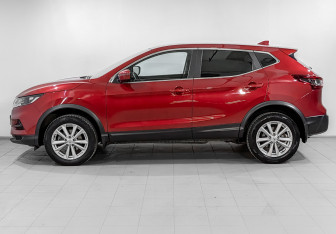 Подержанный автомобиль Nissan Qashqai 2021 года (8 фото)