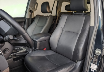 Подержанный автомобиль Toyota Land Cruiser Prado 2021 года (19 фото)