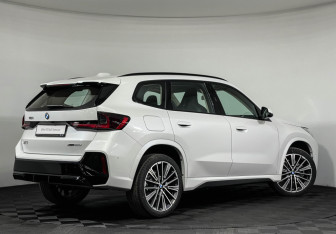 Новый BMW X1 2025 (2 фото)