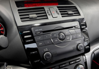 Подержанный автомобиль Mazda 6 Sedan 2011 года (27 фото)