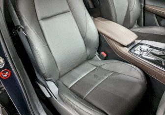 Подержанный автомобиль Mazda CX-30 2024 года (21 фото)