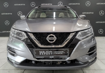 Подержанный автомобиль Nissan Qashqai 2020 года (2 фото)