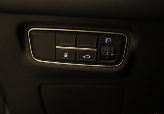 Подержанный автомобиль Changan CS95 2024 года (9 фото)