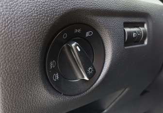 Подержанный автомобиль Skoda Fabia Hatchback 2012 года (13 фото)