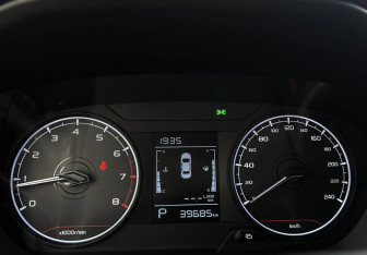 Подержанный автомобиль LIVAN X3Pro 2023 года (15 фото)
