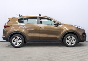 Подержанный автомобиль Kia Sportage 2016 года (4 фото)