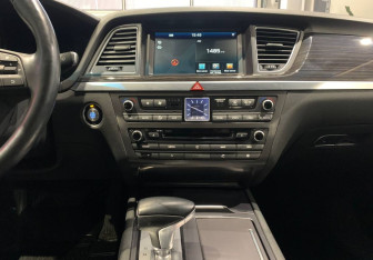 Подержанный автомобиль Genesis G80 2020 года (17 фото)