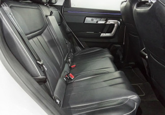 Подержанный автомобиль Jaecoo J7 2023 года (11 фото)