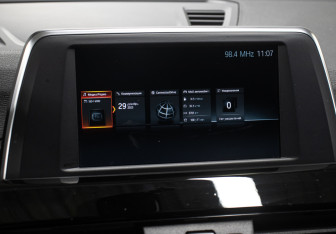 Подержанный автомобиль BMW X1 2018 года (22 фото)