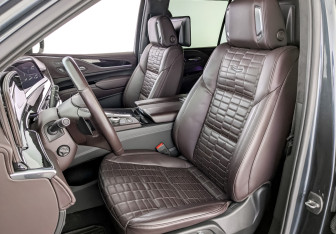 Подержанный автомобиль Cadillac Escalade Suv 2021 года (20 фото)