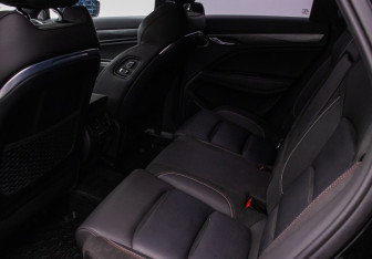 Подержанный автомобиль Geely Tugella 2023 года (11 фото)