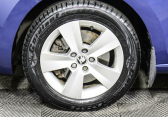 Подержанный автомобиль Skoda Rapid Liftback 2017 года (7 фото)