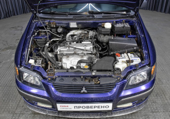 Подержанный автомобиль Mitsubishi Space Star Compactvan 2004 года (9 фото)