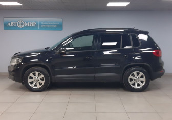 Подержанный автомобиль Volkswagen Tiguan 2013 года (8 фото)