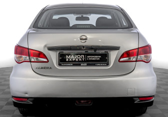Подержанный автомобиль Nissan Almera Sedan 2013 года (6 фото)
