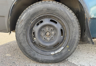 Подержанный автомобиль LADA (ВАЗ) 2109 Hatchback 2001 года (9 фото)