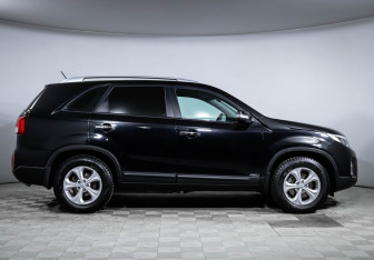 Подержанный автомобиль Kia Sorento 2020 года (4 фото)
