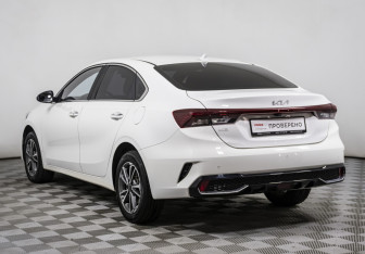 Подержанный автомобиль Kia K3 Sedan 2024 года (7 фото)