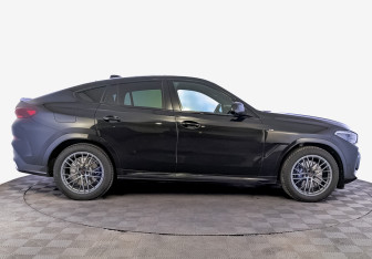 Подержанный автомобиль BMW X6 2020 года (4 фото)