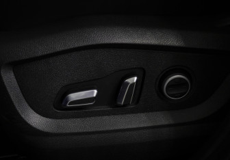 Подержанный автомобиль Exeed LX 2023 года (15 фото)