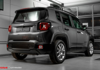 Новый Jeep Renegade 2025 (2 фото)